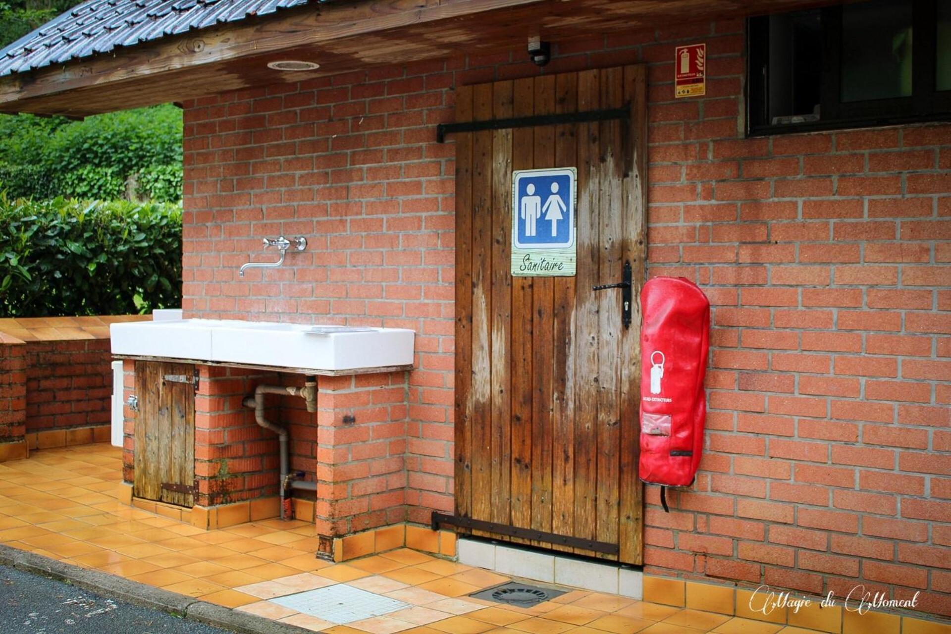 Camping La Sabliere Saint-Jans-Cappel المظهر الخارجي الصورة